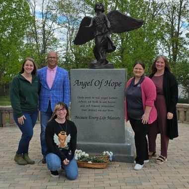 Last weekend we drove out to Zanesville for the opening of the Miles’ Mission Memorial Park! This is the wonderful nonprofit that sponsored our very first Wind Phone placement for A Touch of Teddy, which my sister in law helped me paint! Their park is absolutely beautiful - from the Angel of Hope, to the memorial bricks, and the playground for the littles. I know so many will find comfort here 🧸 Added bonus I got to catch up with some of my nonprofit girlies too! 🥰  @milesmission1021  @belikethewillow @harbourknoxxfoundation @ashliesembrace
