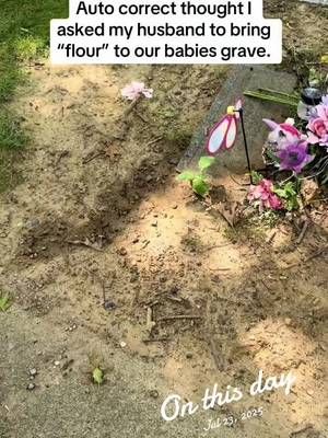 #onthisday LMAOOOO dad jokes come to the grave with us 🤷🏻‍♀️🧸🤣👻 #datkhumor #pregnancyloss #dadjoke #atouchofteddy