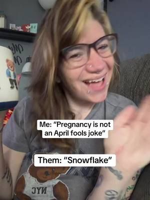 Guess I’m a snowflake 🤷🏻‍♀️ I mean I’m an Ohio girly and we’re in the snow belt so that tracks. Who wants to be a snowflake with me?! 🤣❄️❄️❄️☃️☃️☃️ #pregnancyloss #lossmom #grief #atouchofteddy #nonprofit
