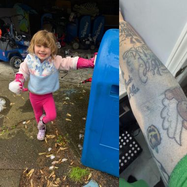 Just Wind Phone things ☎️ Delilah helping me clean and then I turned into a Smurf 🤣 Wind Phones 3 & 4 are well underway!